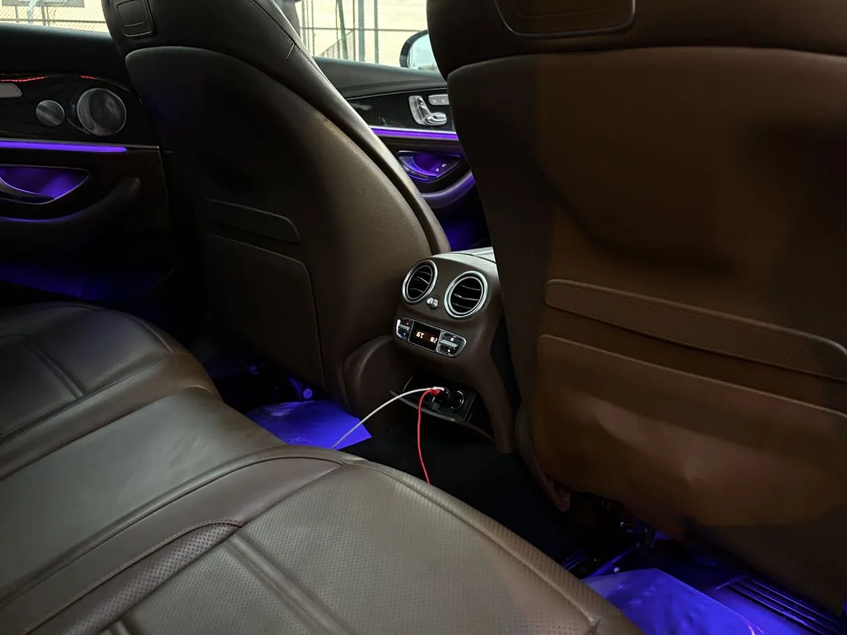 Car image 25