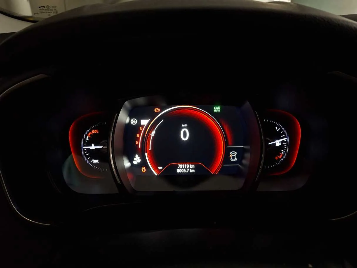 Car image 18