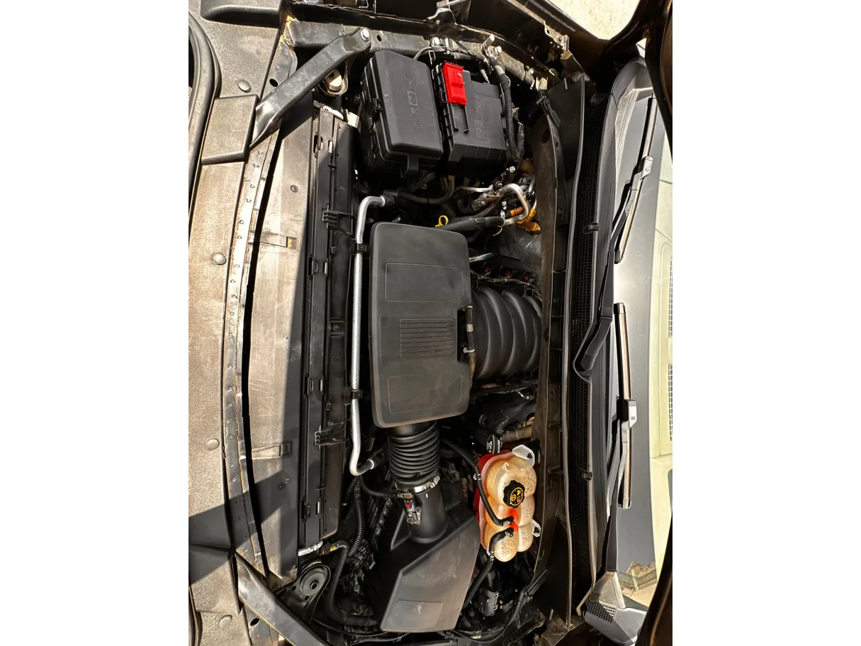 Car image 30