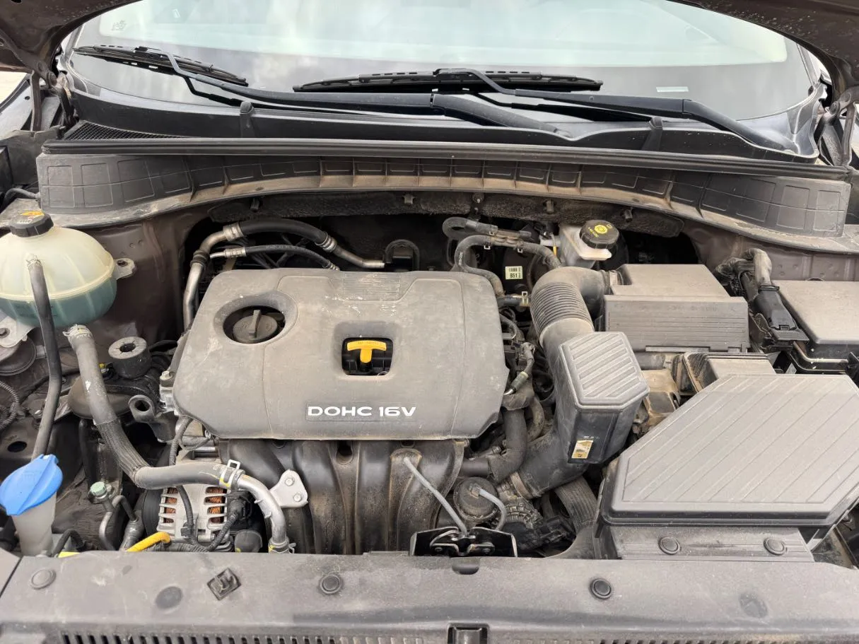 Car image 23