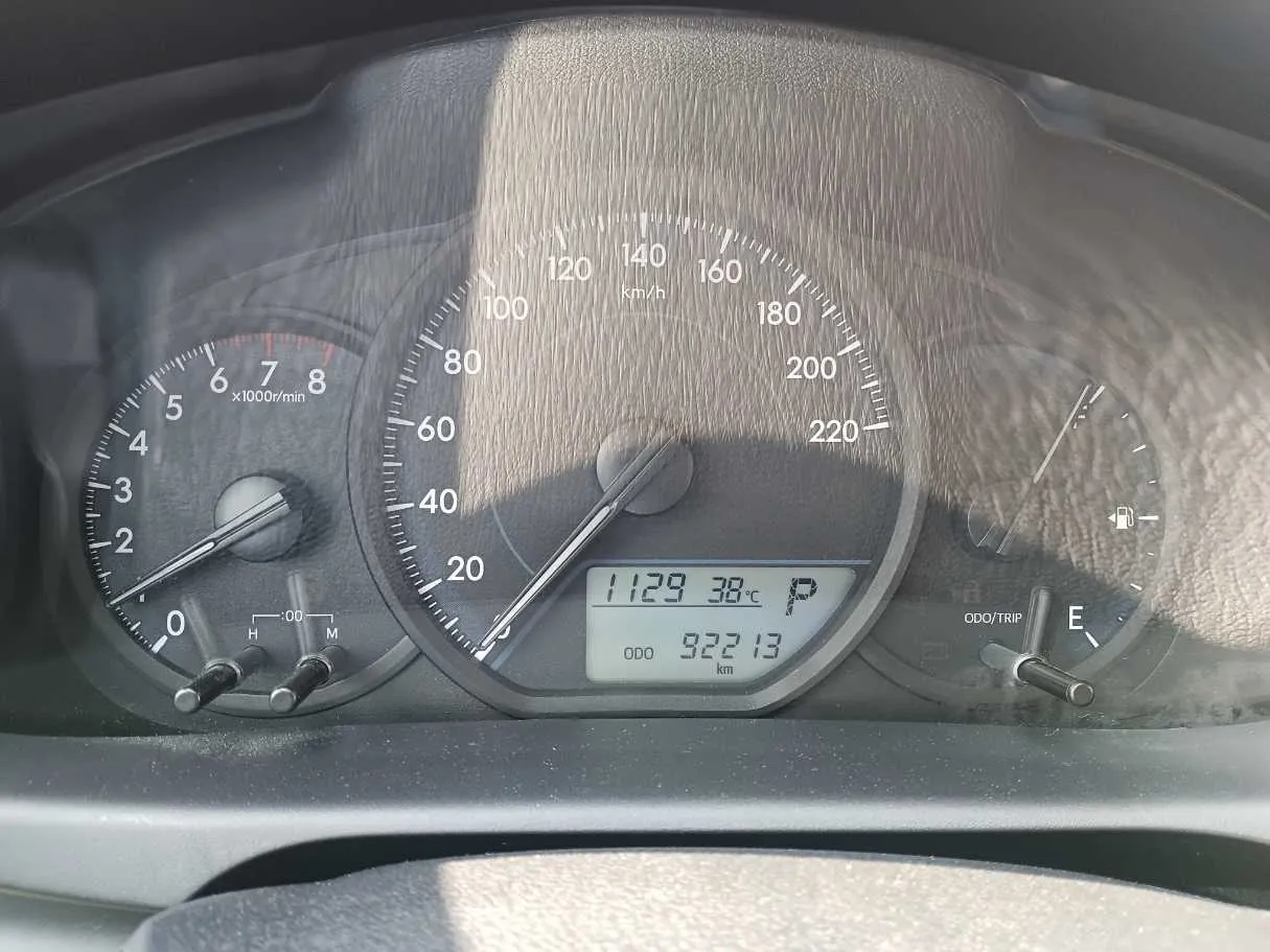 Car image 18