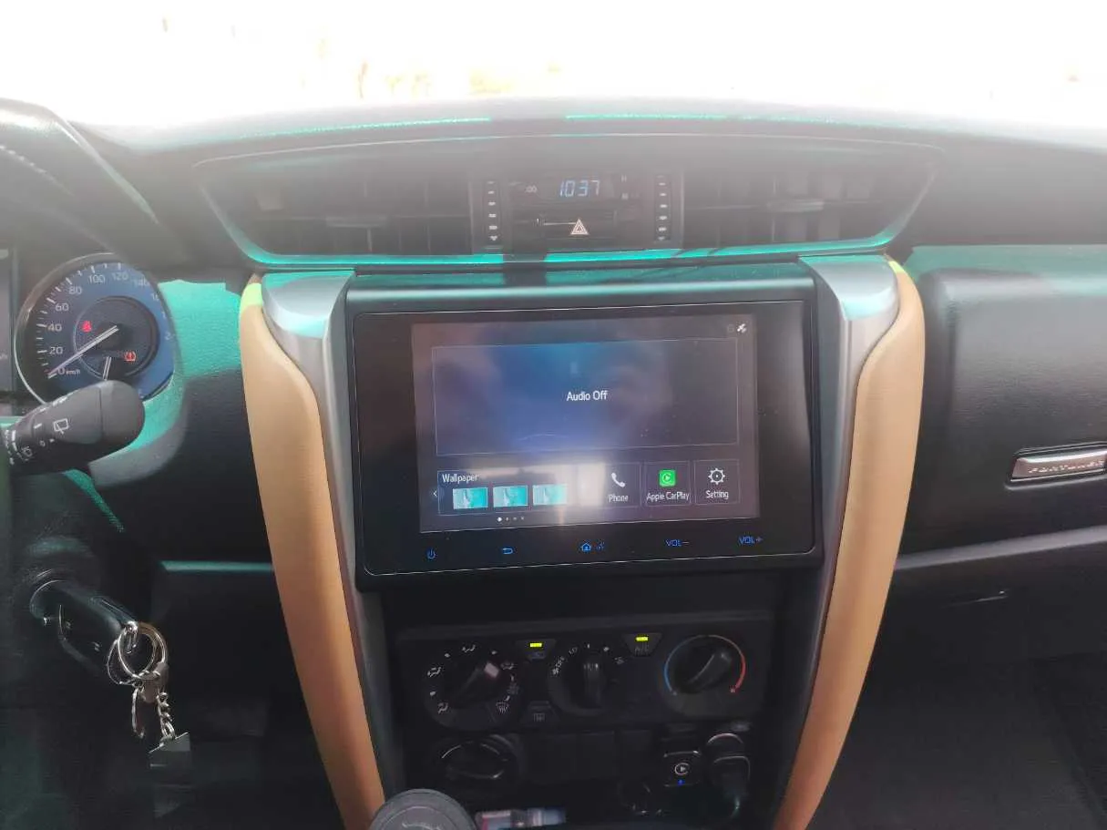 Car image 21