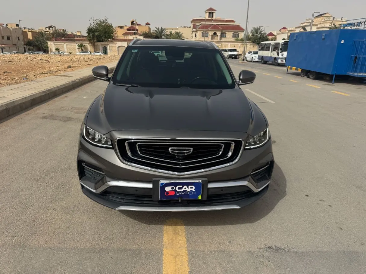 Car image 2