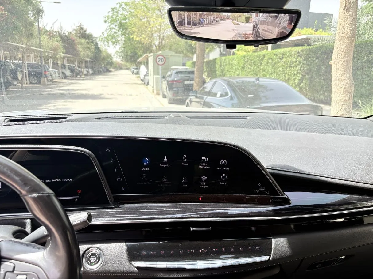 Car image 21