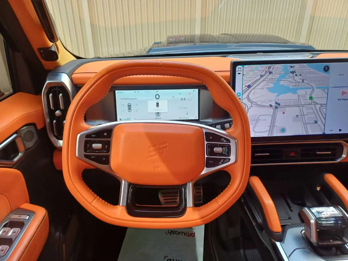 Car image 17