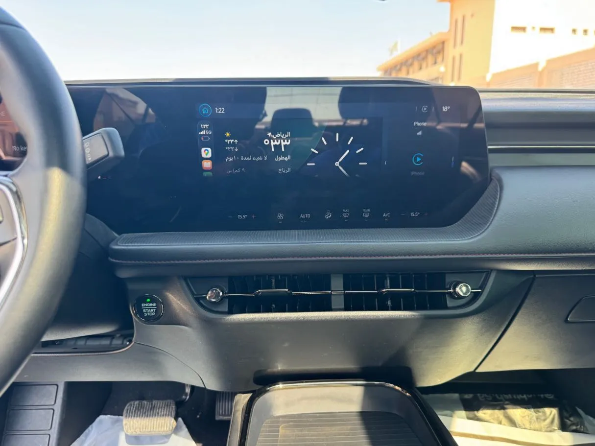 Car image 16