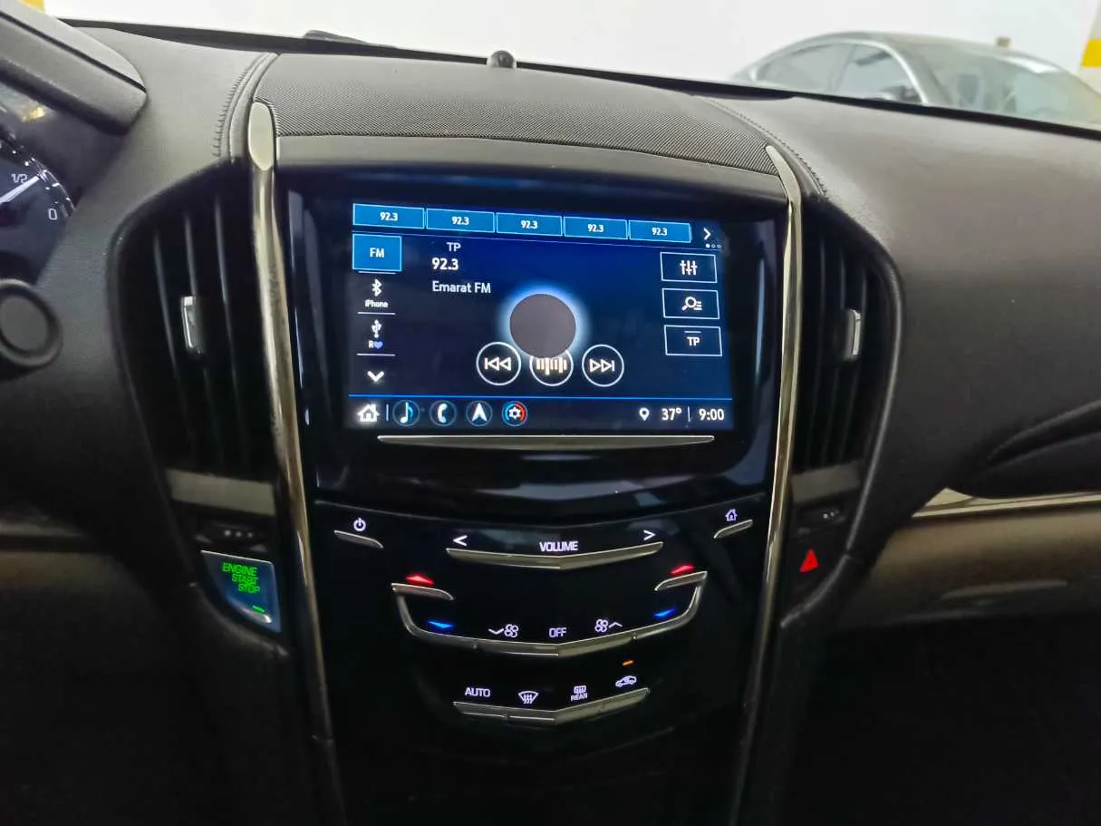 Car image 24