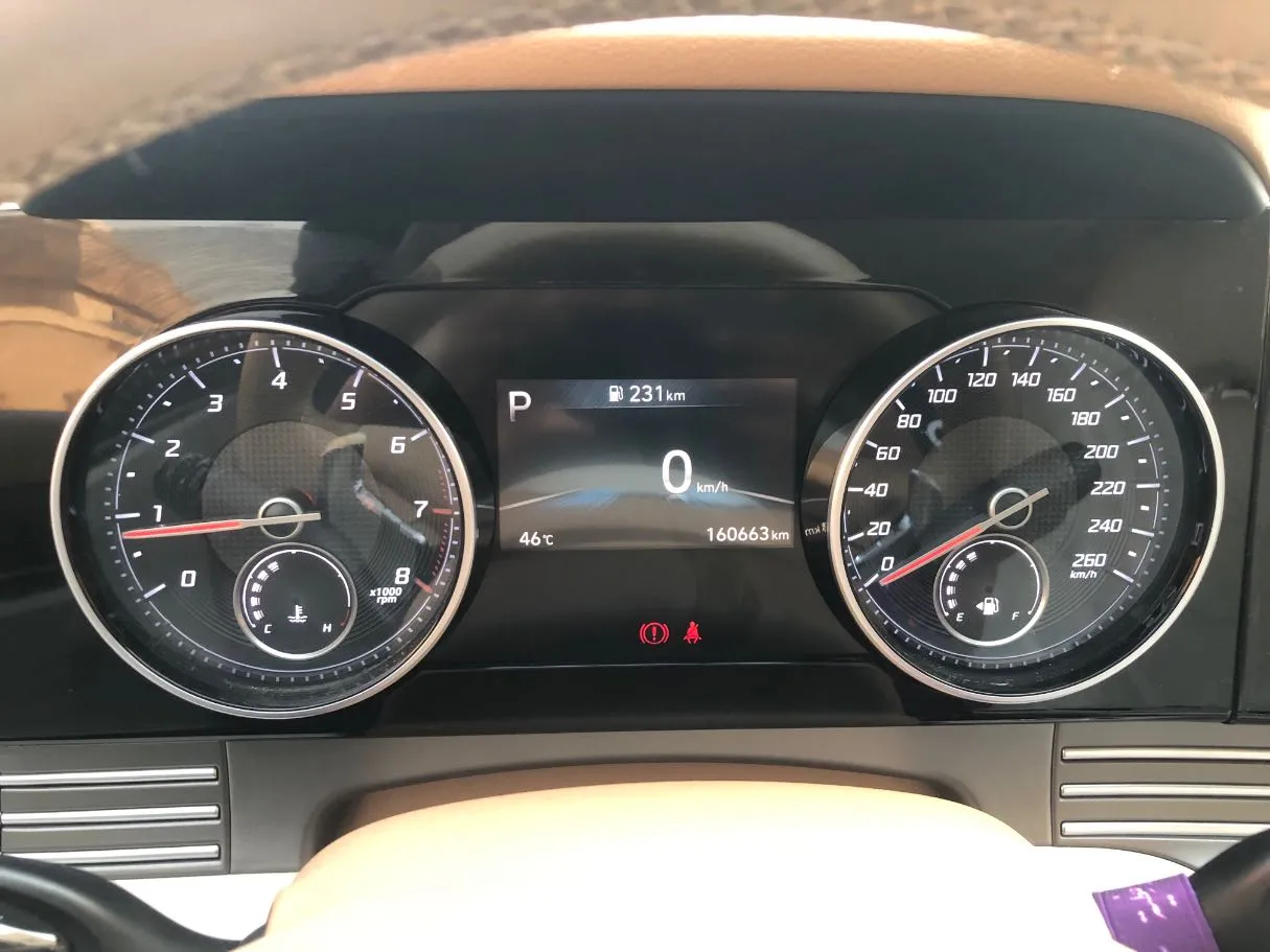 Car image 18