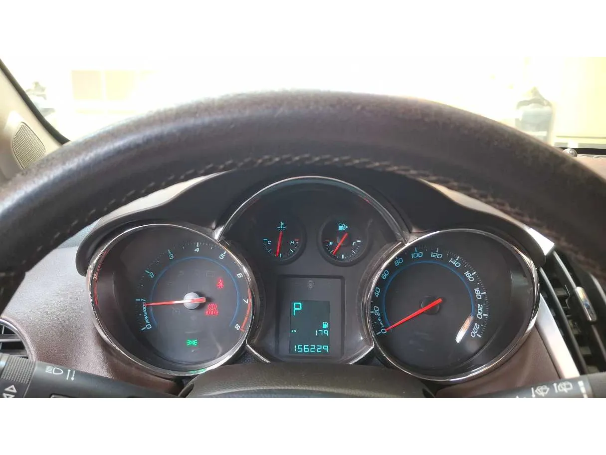 Car image 18