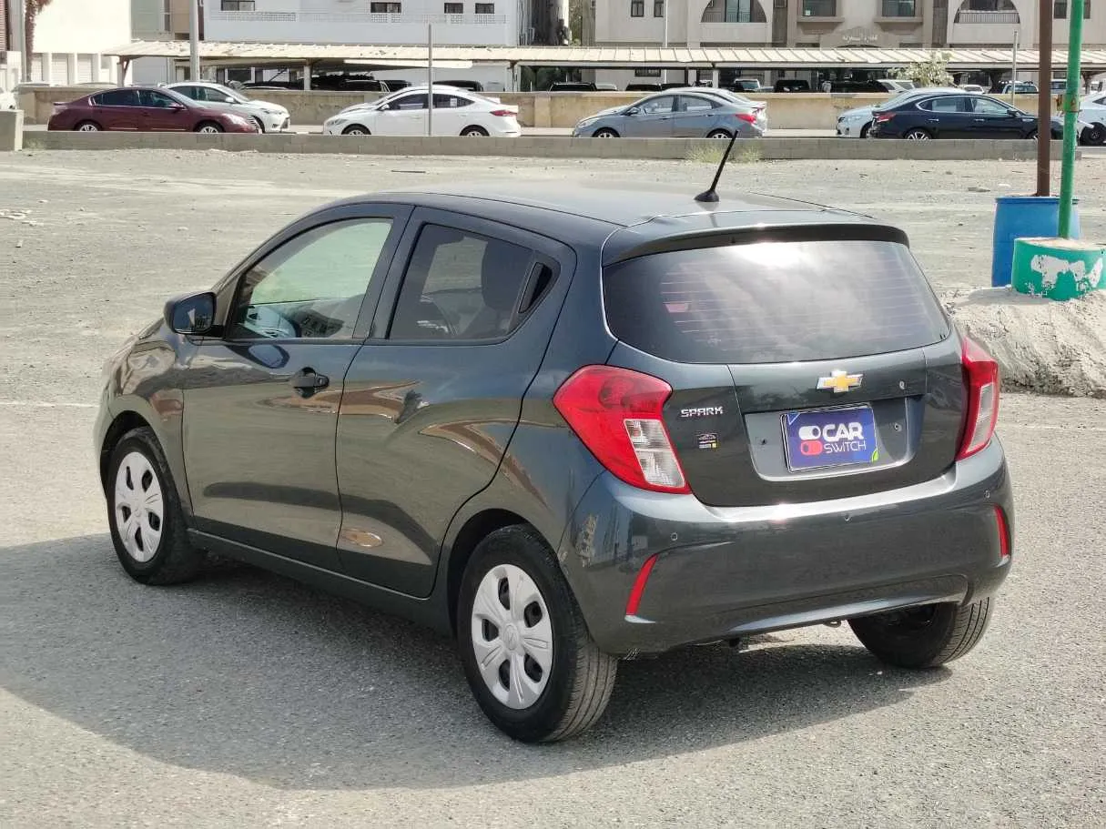 Car image 7