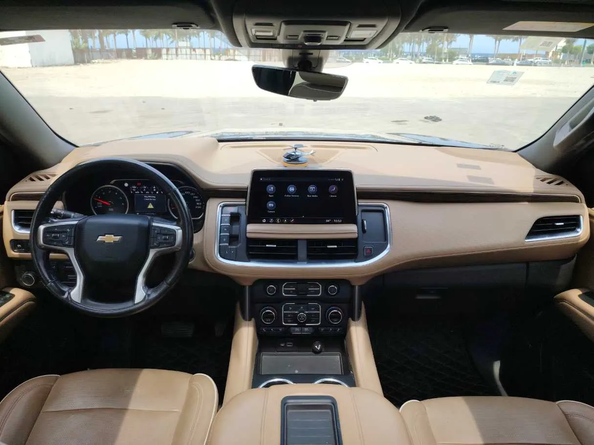 Car image 20