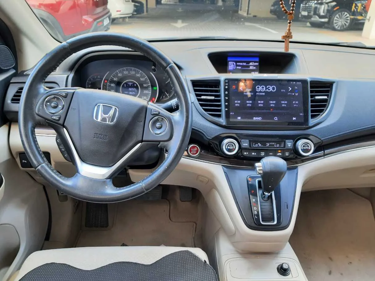 Car image 16