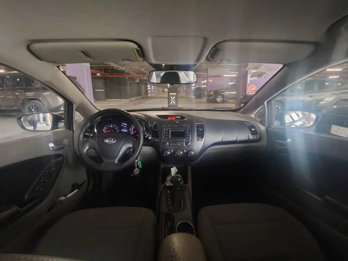 Car image 18