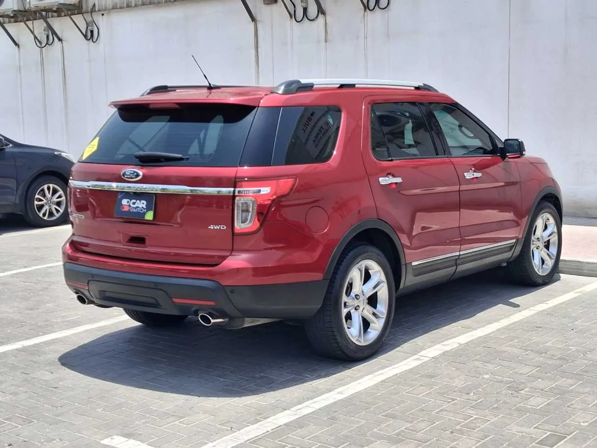 Car image 5