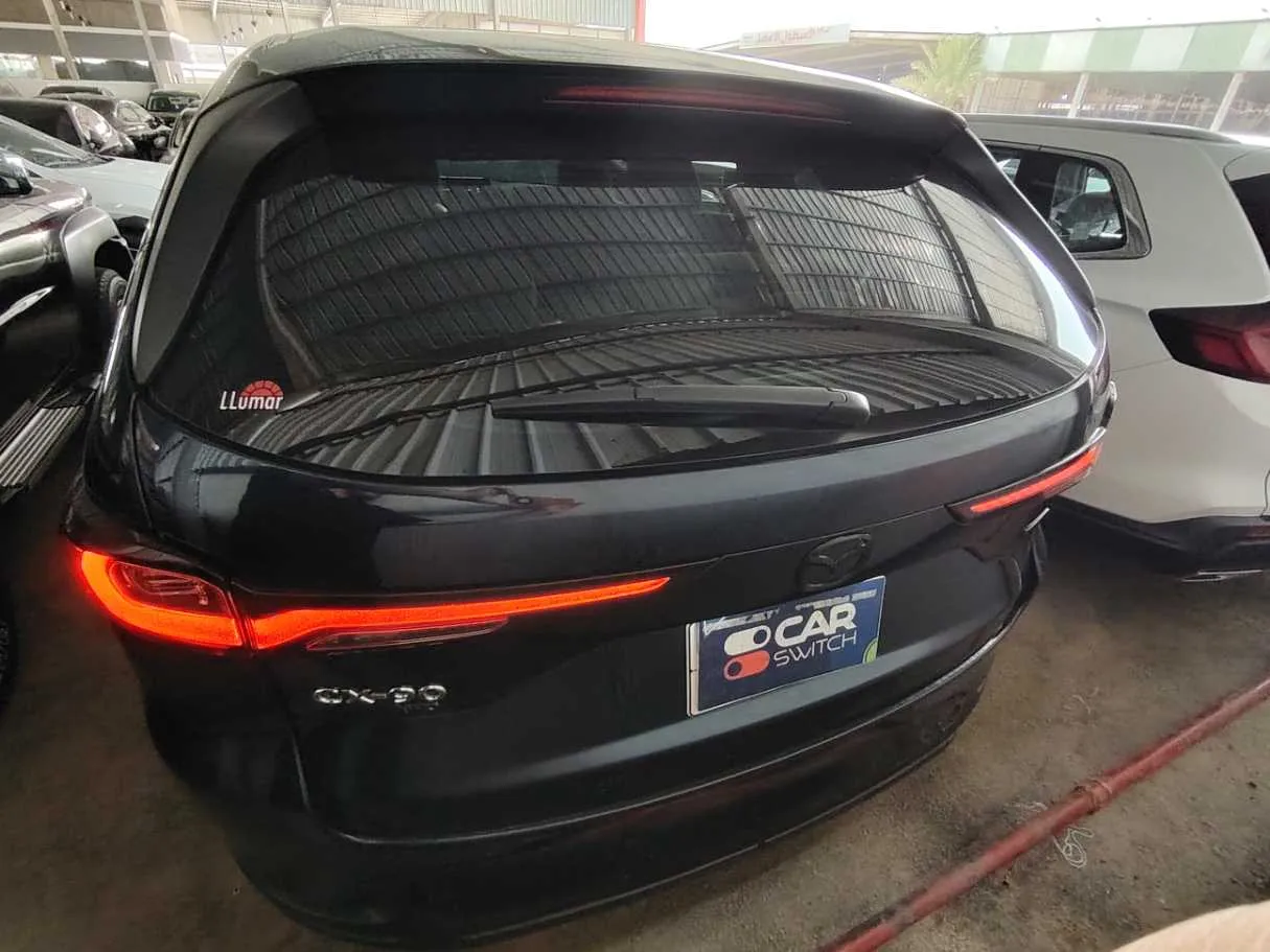 Car image 5