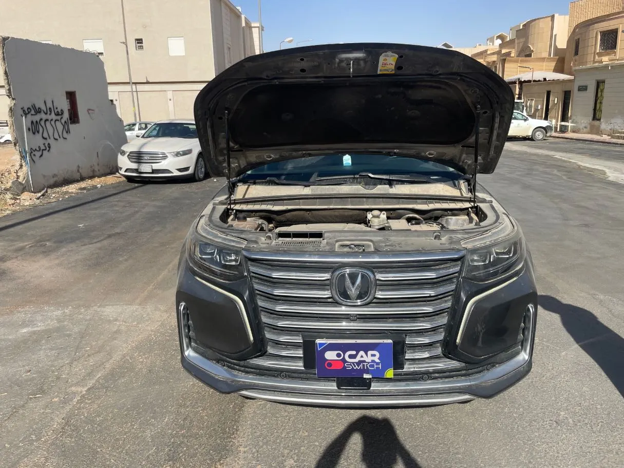 Car image 27