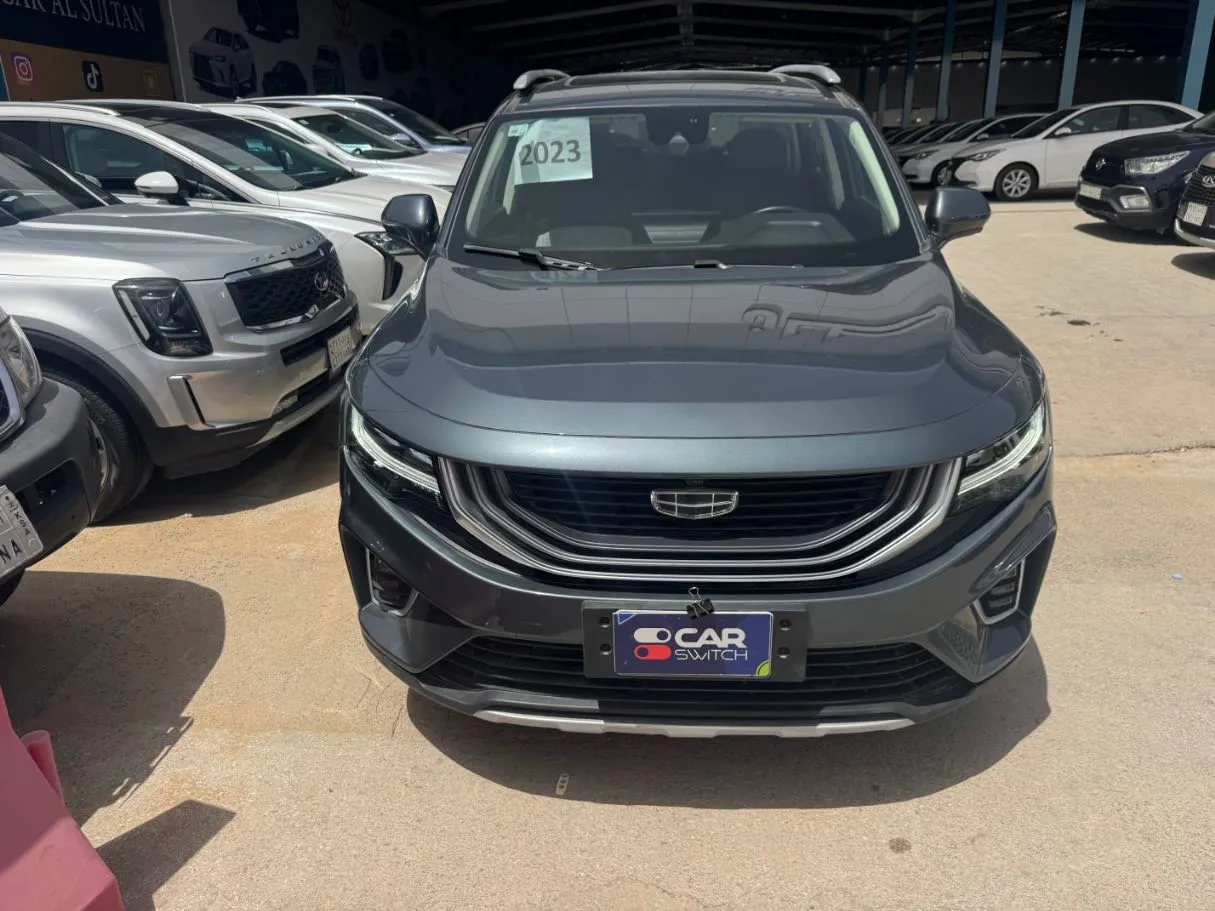 Car image 2
