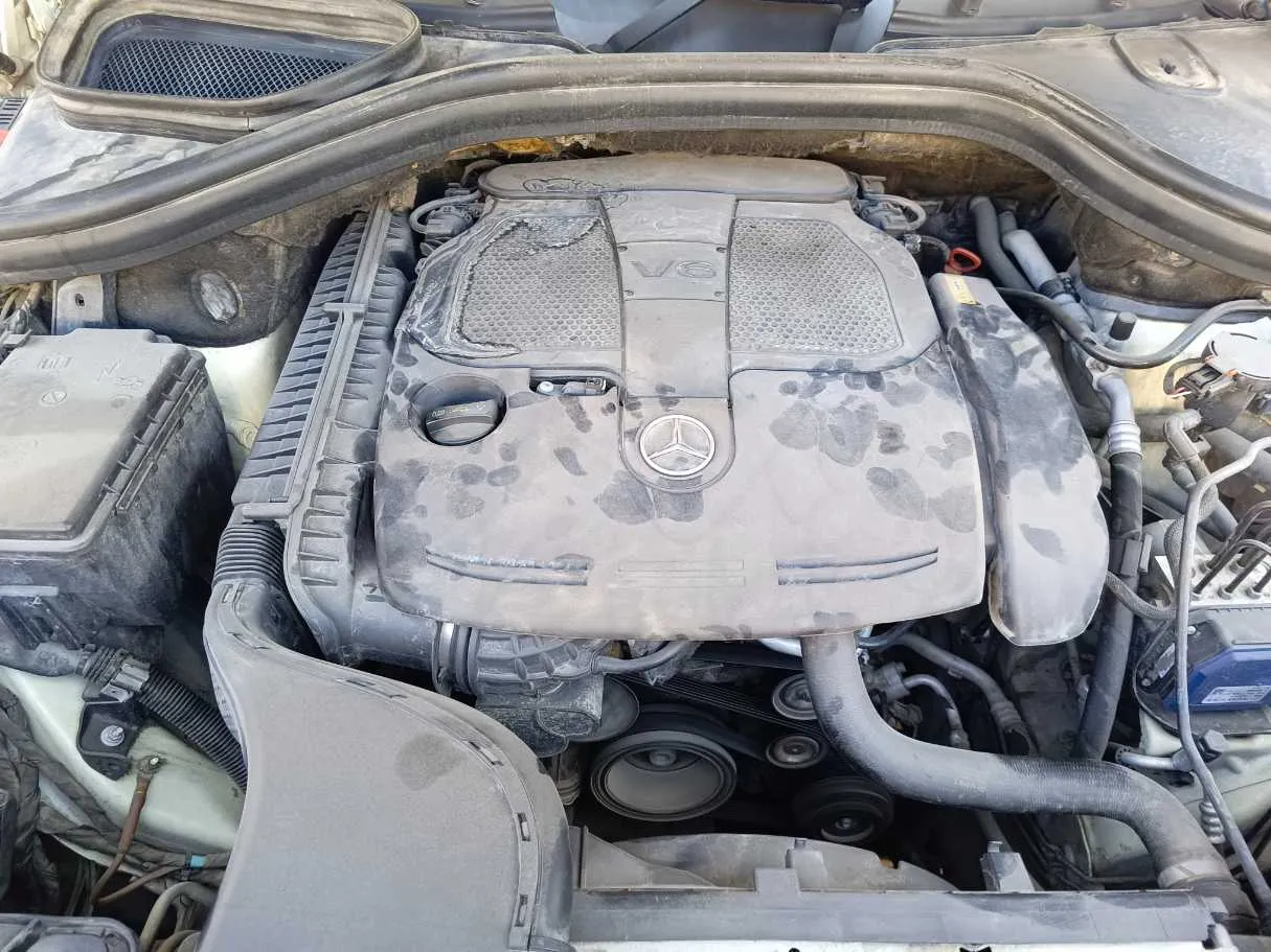 Car image 38