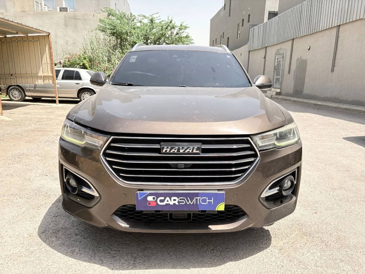 Car image 2