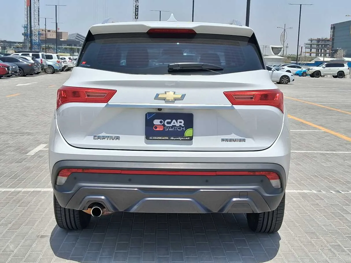 Car image 6