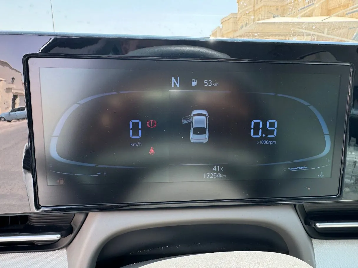 Car image 21