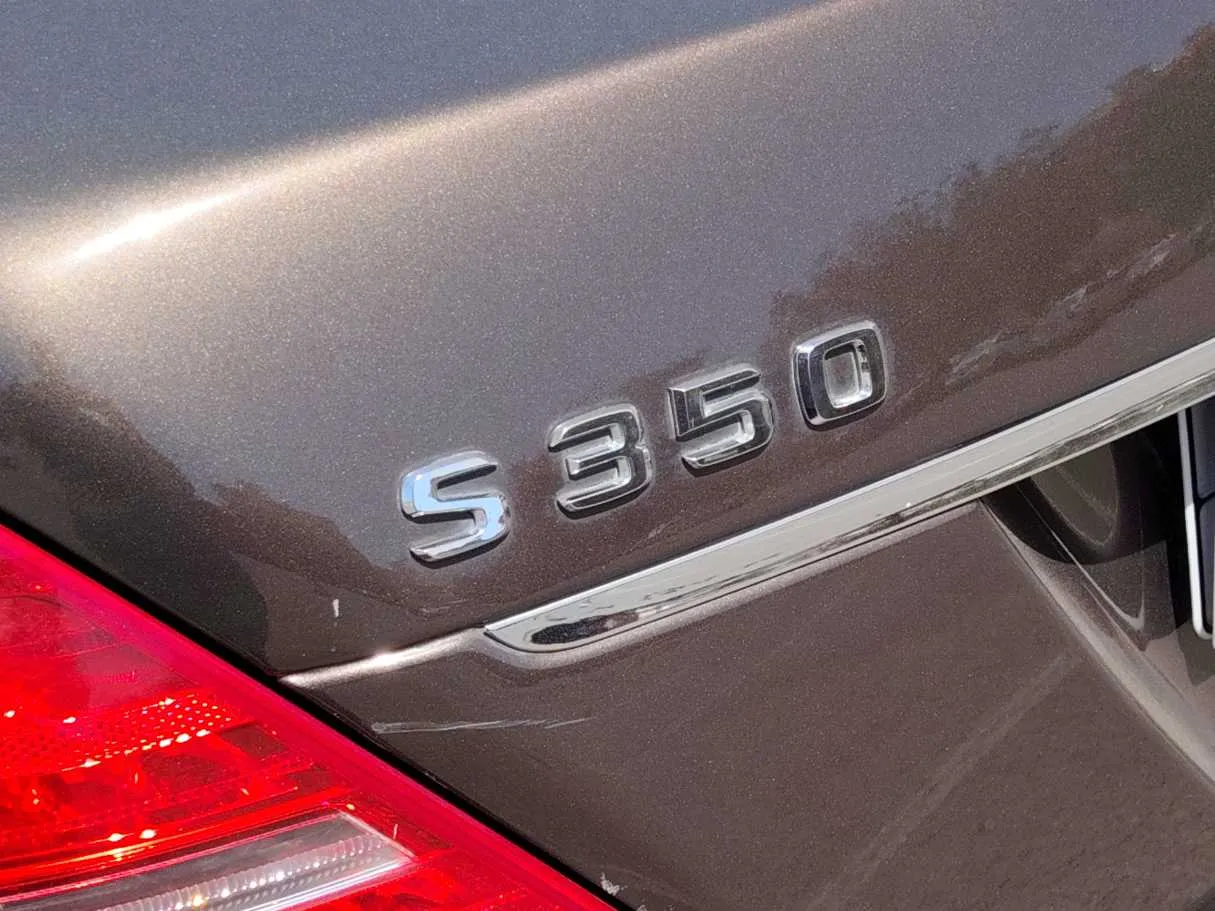 Car image 34