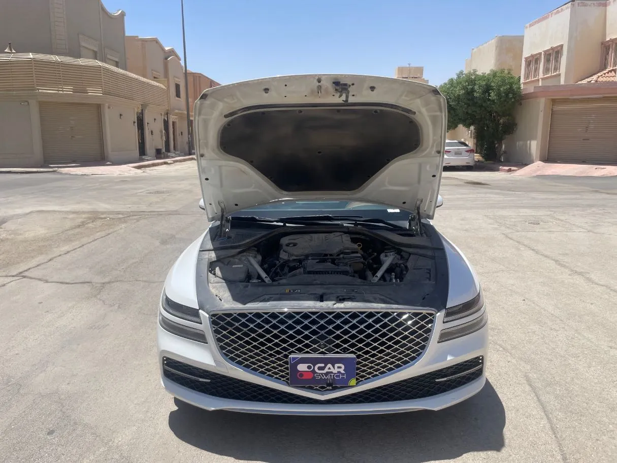 Car image 26