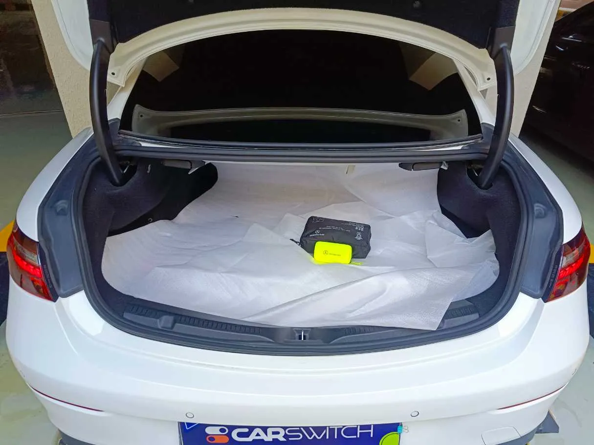 Car image 30