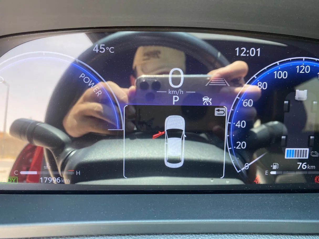 Car image 20