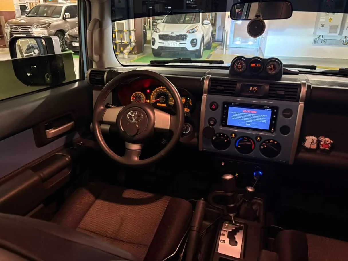 Car image 16