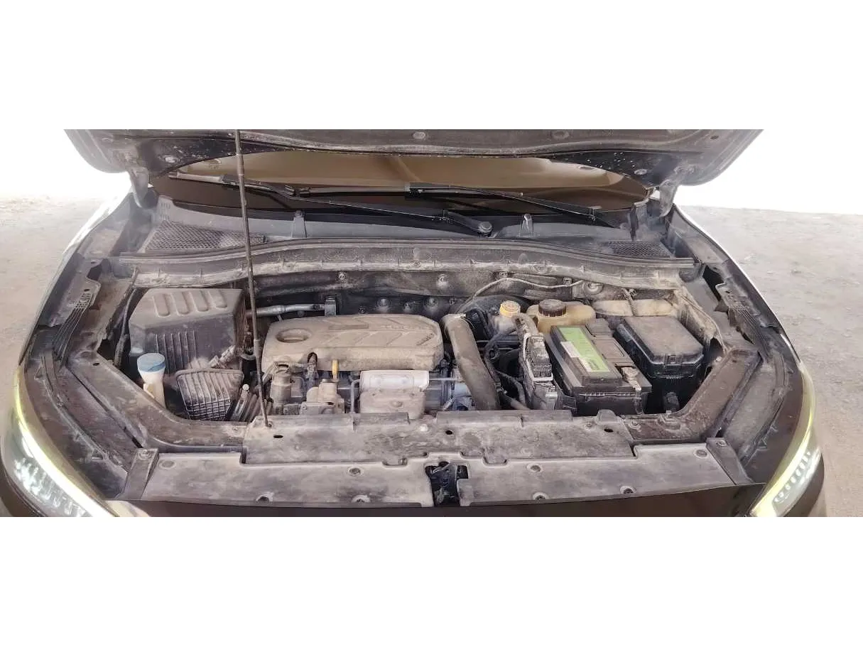 Car image 30