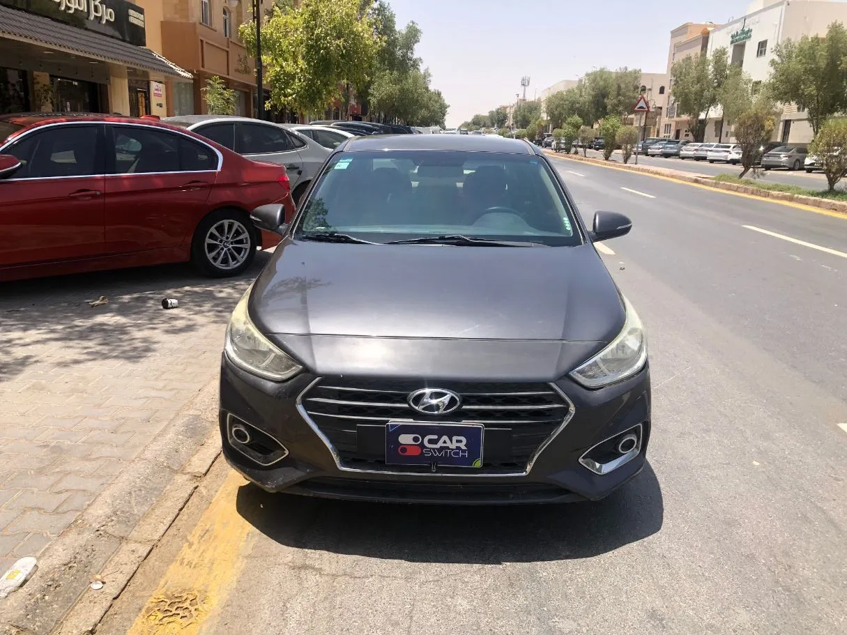 Car image 2