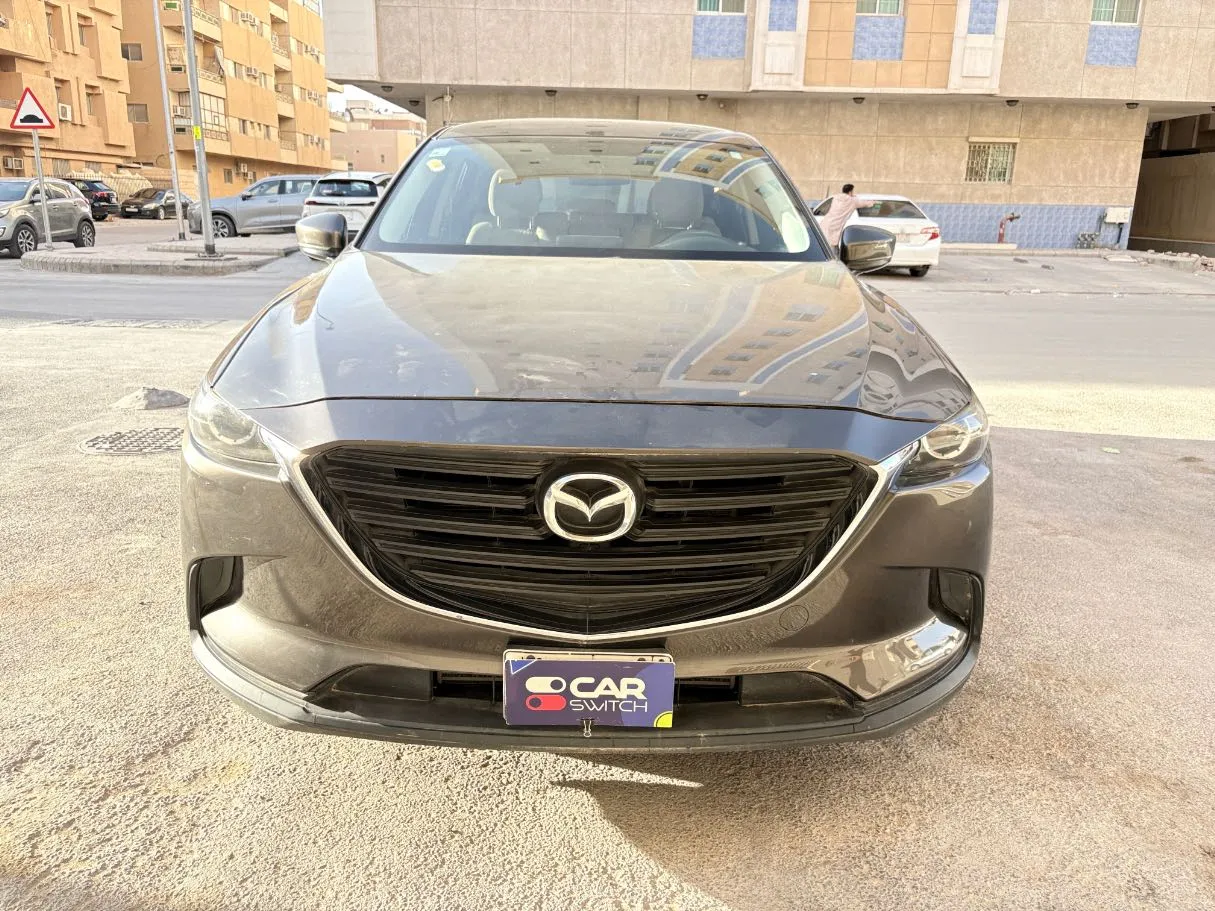 Car image 2