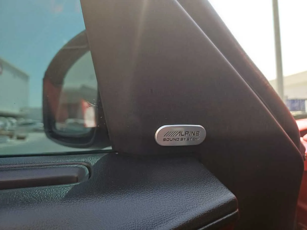 Car image 21