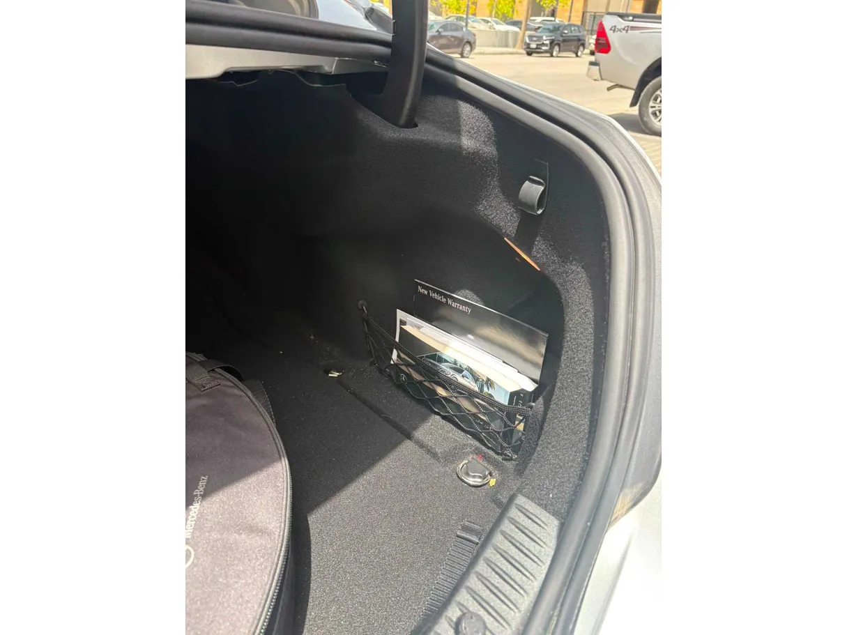 Car image 40