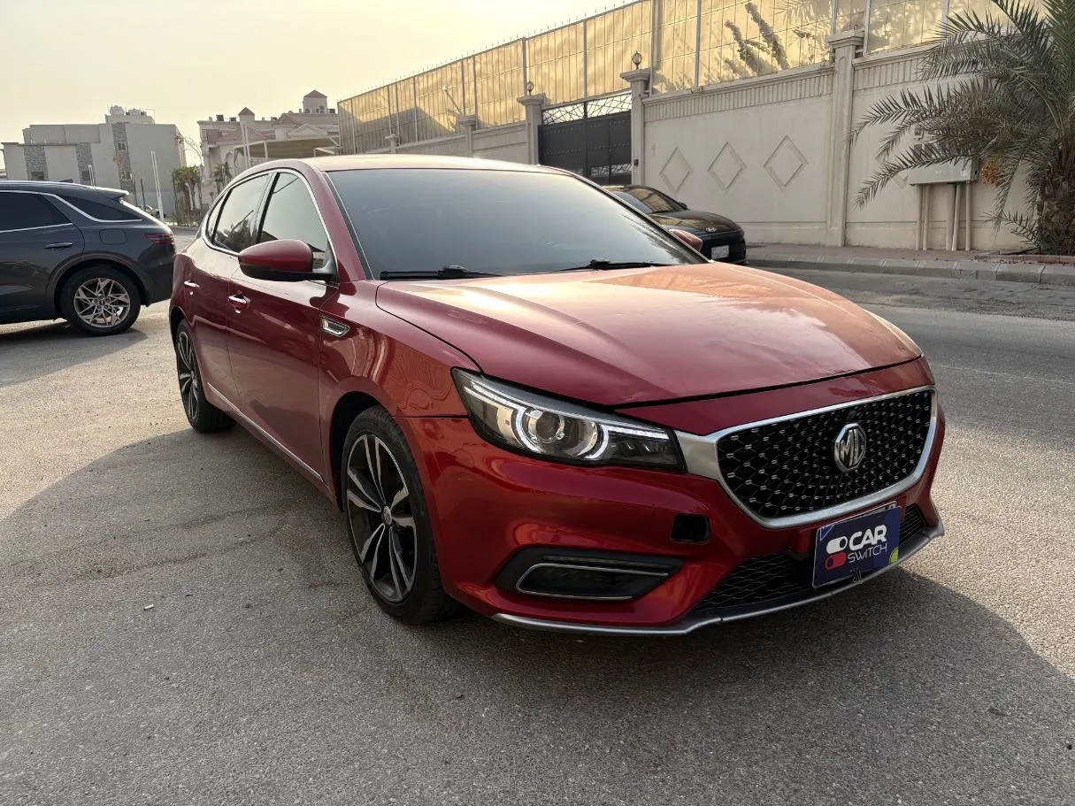 Car image 3