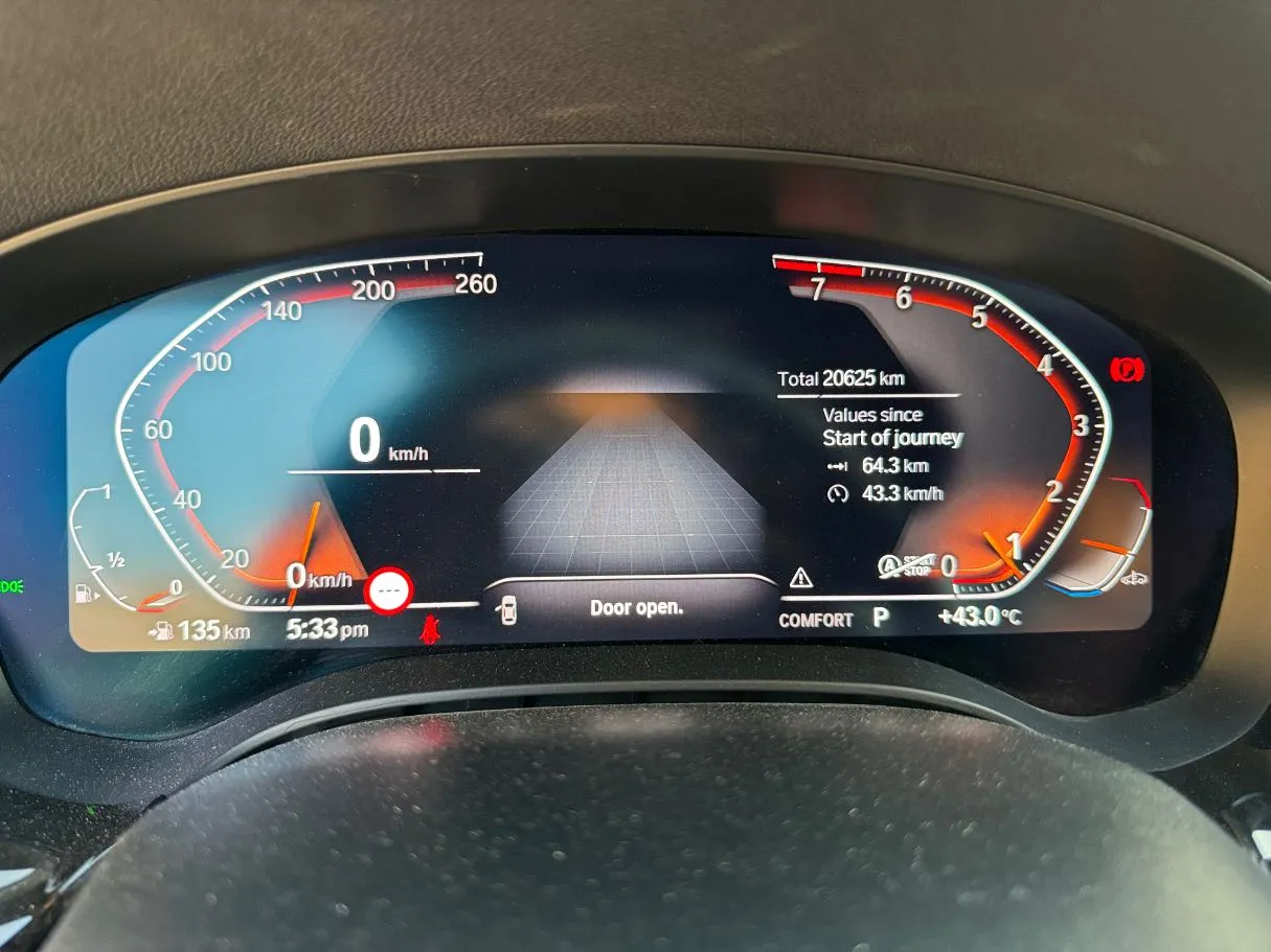 Car image 22