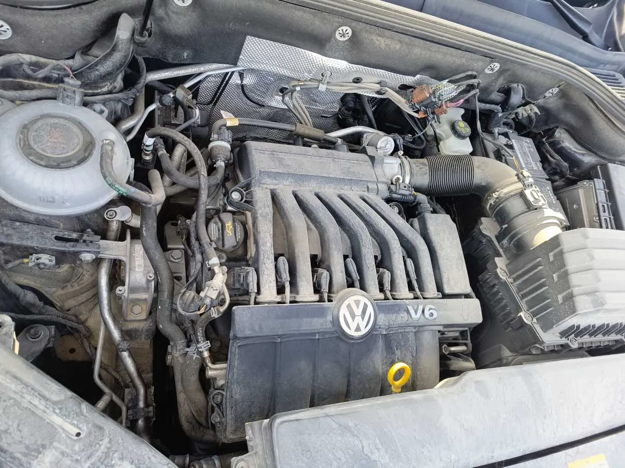 Car image 40