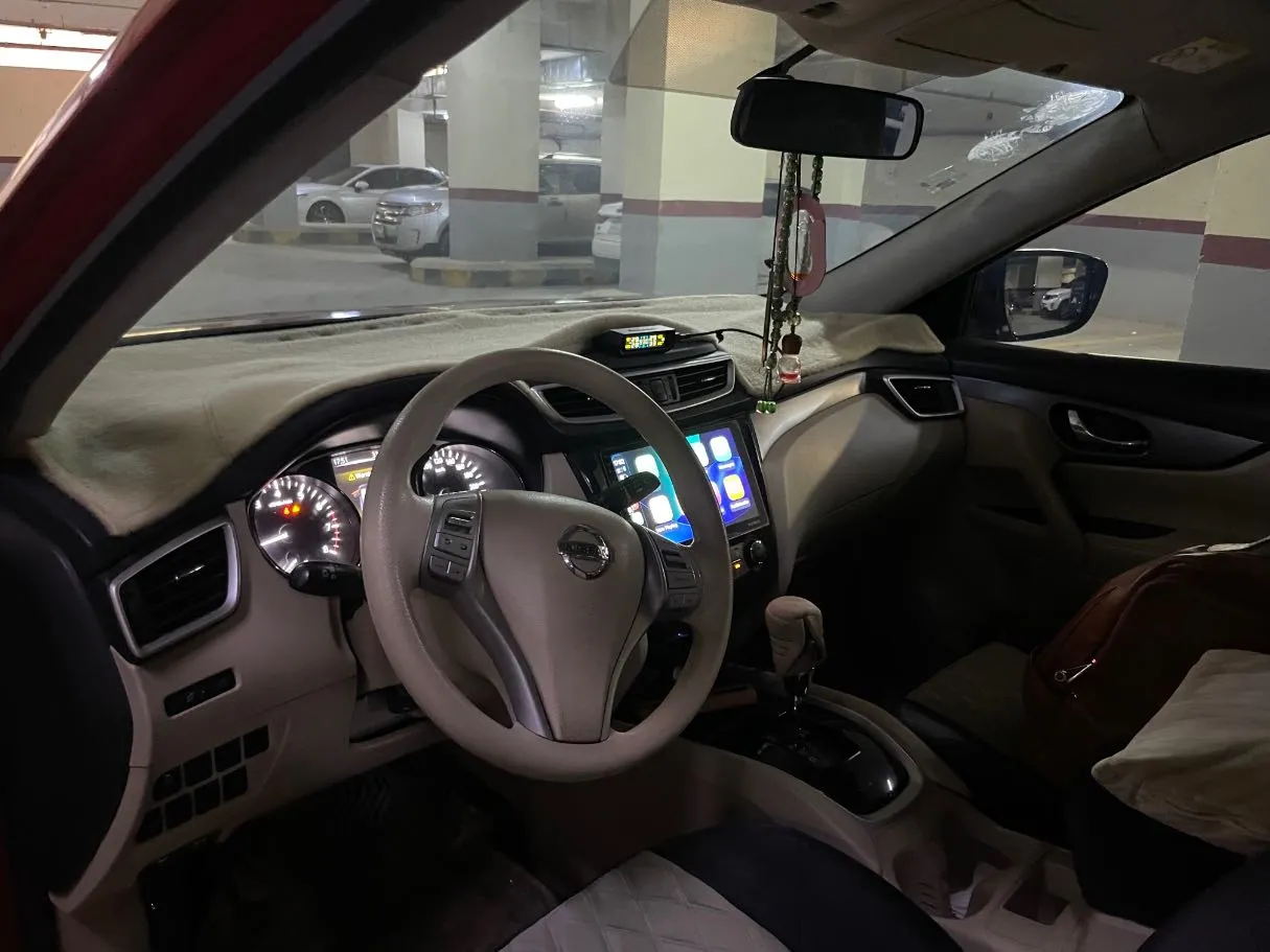 Car image 13