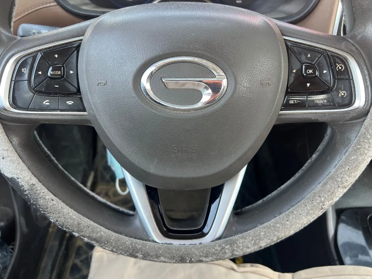 Car image 23
