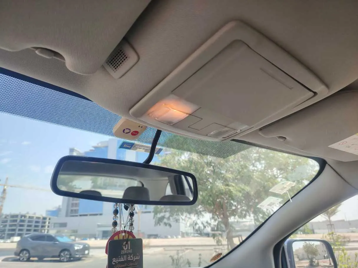 Car image 29