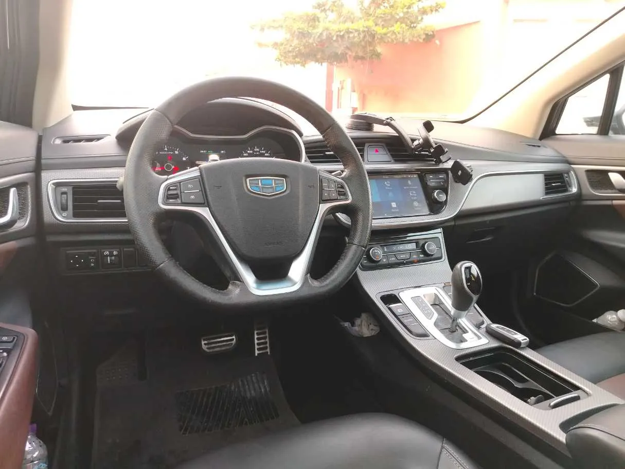 Car image 29