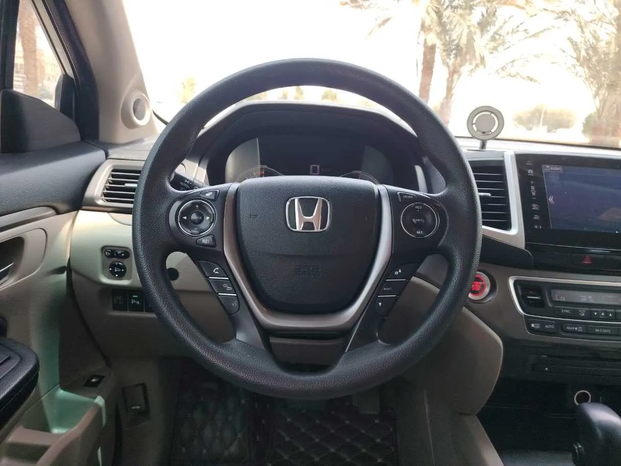 Car image 22