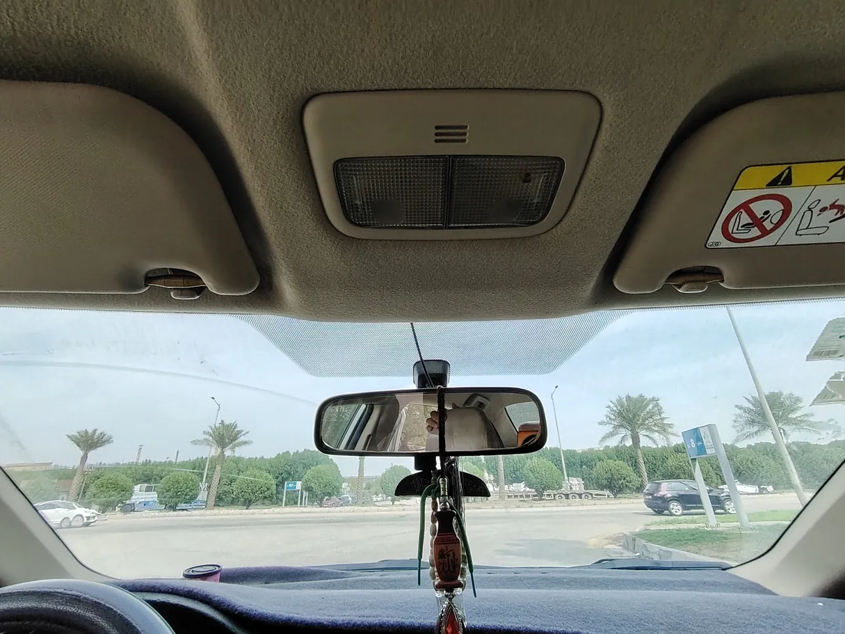 Car image 20