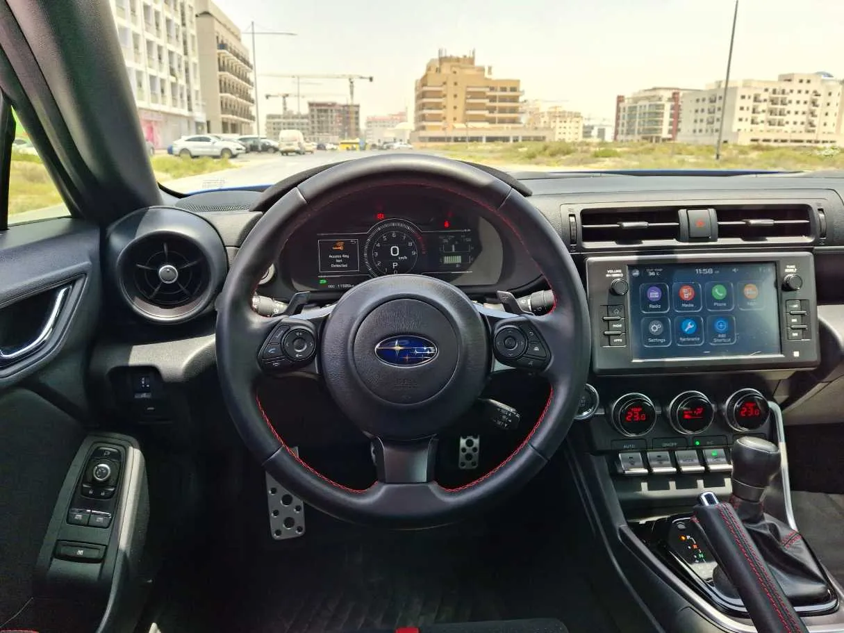 Car image 16