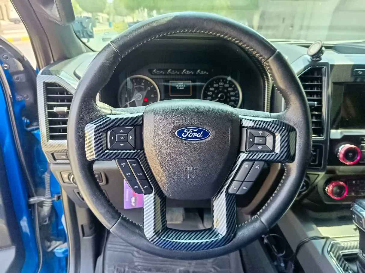 Car image 27
