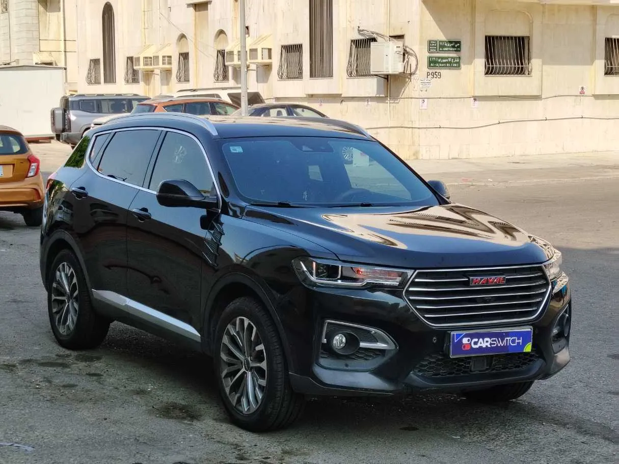 Car image 3