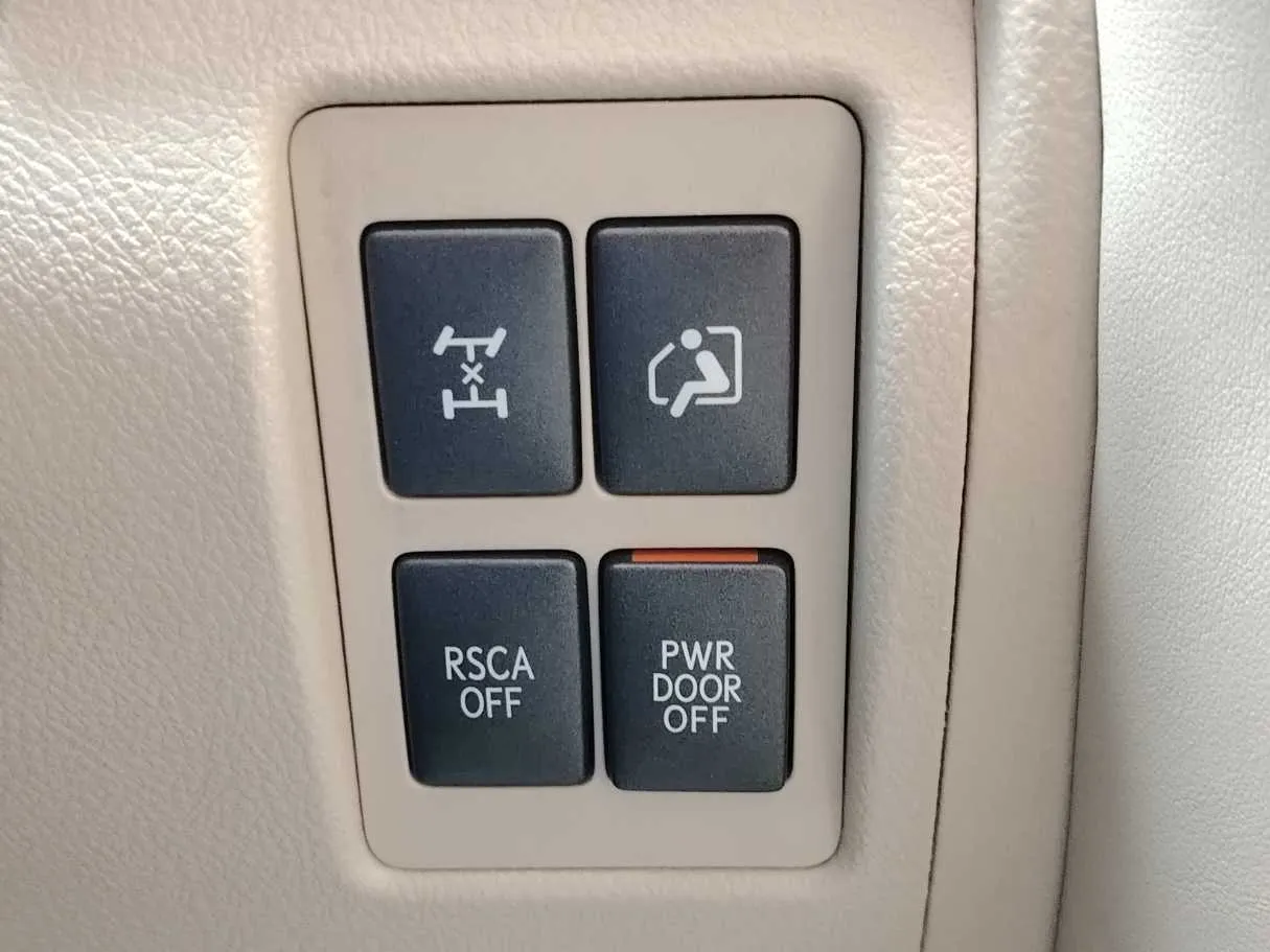 Car image 33