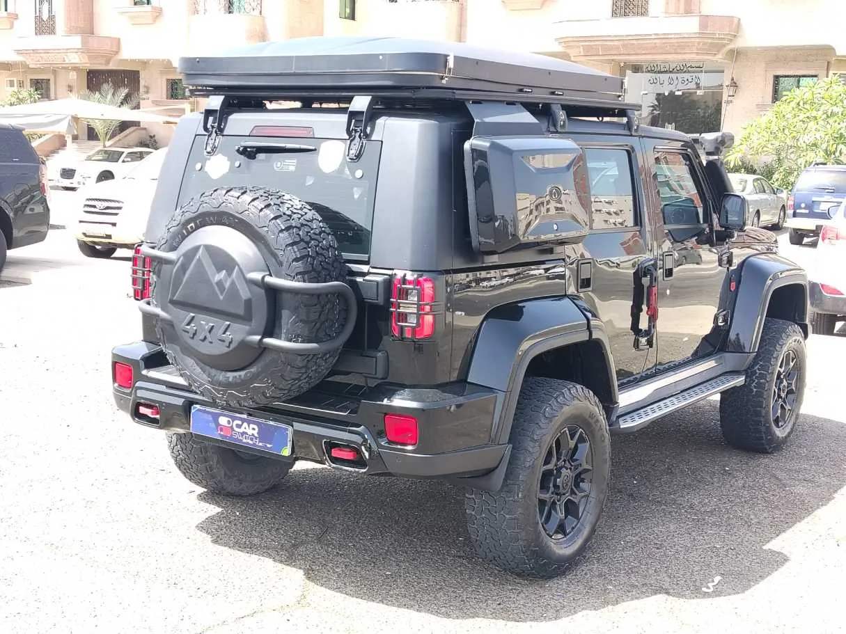 Car image 5