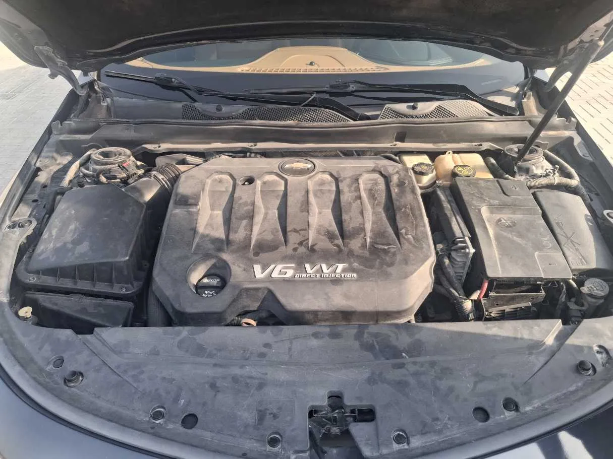 Car image 19